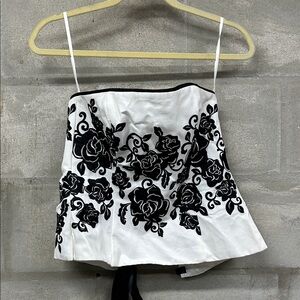 Black and white floral sleeveless top